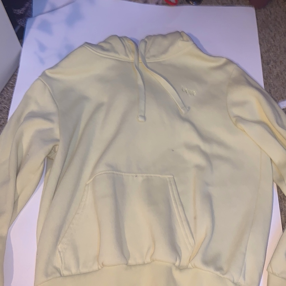 Yellow hoddie